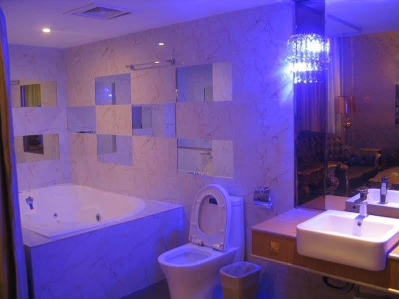 Kapok Hotel تشوهاى المظهر الخارجي الصورة