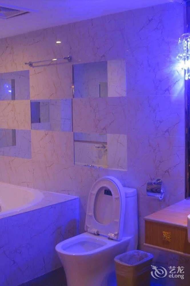 Kapok Hotel تشوهاى المظهر الخارجي الصورة